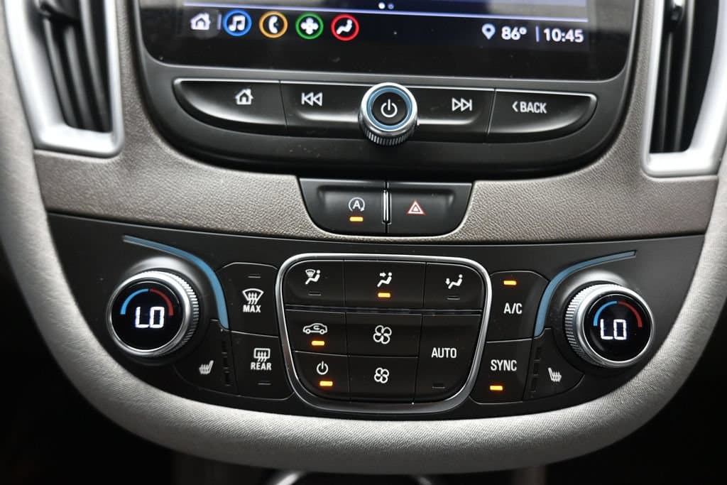 2022 Chevrolet Malibu LT, photo 18 of 57