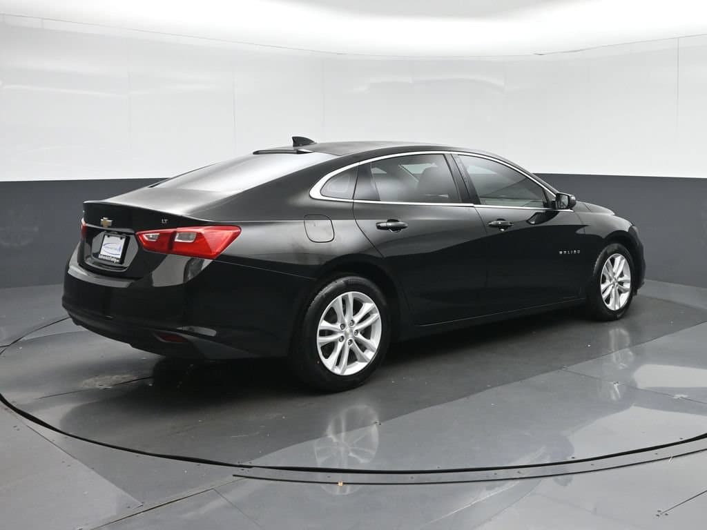 2017 Chevrolet Malibu LT 1LT, photo 7 of 57