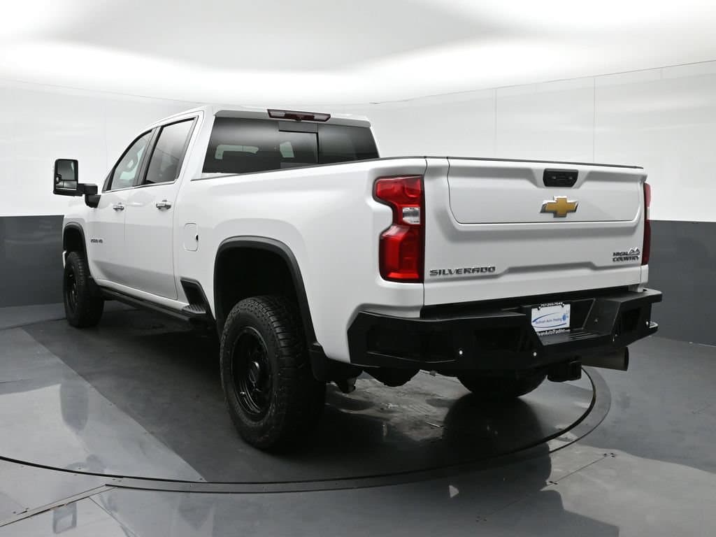 2022 Chevrolet Silverado 2500HD High Country, photo 5 of 85