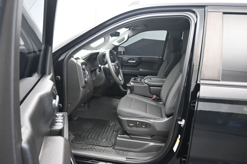 2023 Chevrolet Silverado 1500 Custom, photo 11 of 59