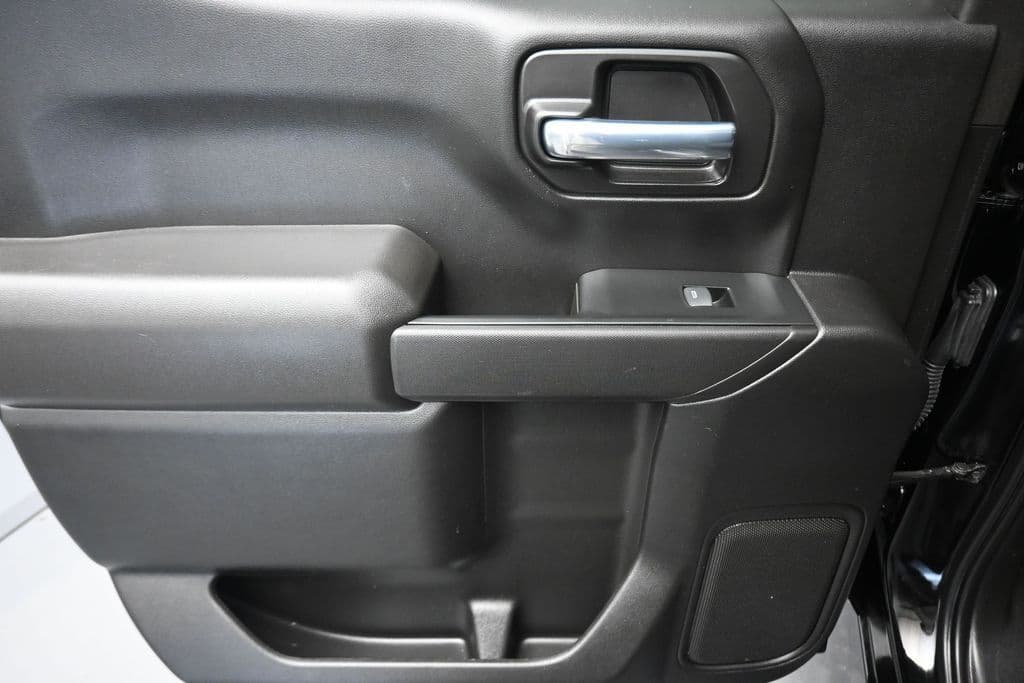 2023 Chevrolet Silverado 1500 Custom, photo 30 of 59