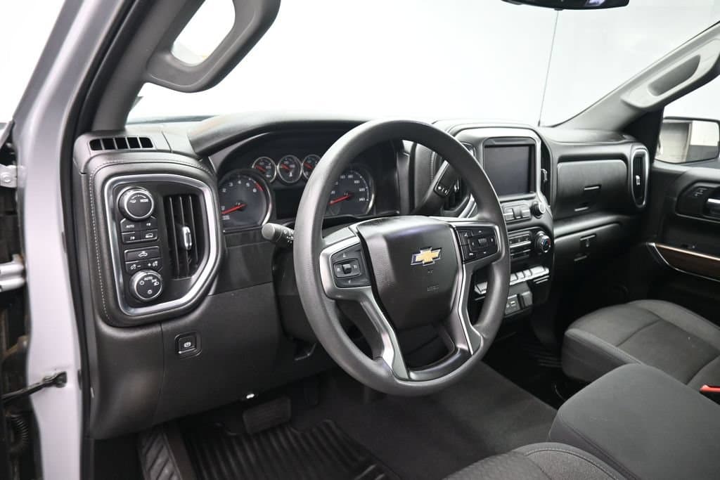 2020 Chevrolet Silverado 1500 LT, photo 13 of 57