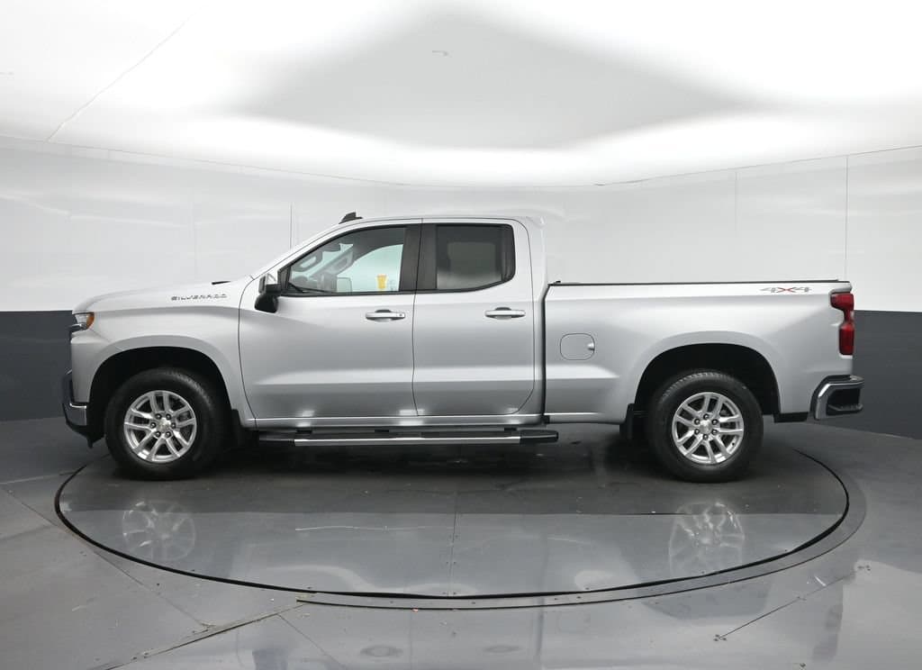 2020 Chevrolet Silverado 1500 LT, photo 4 of 57