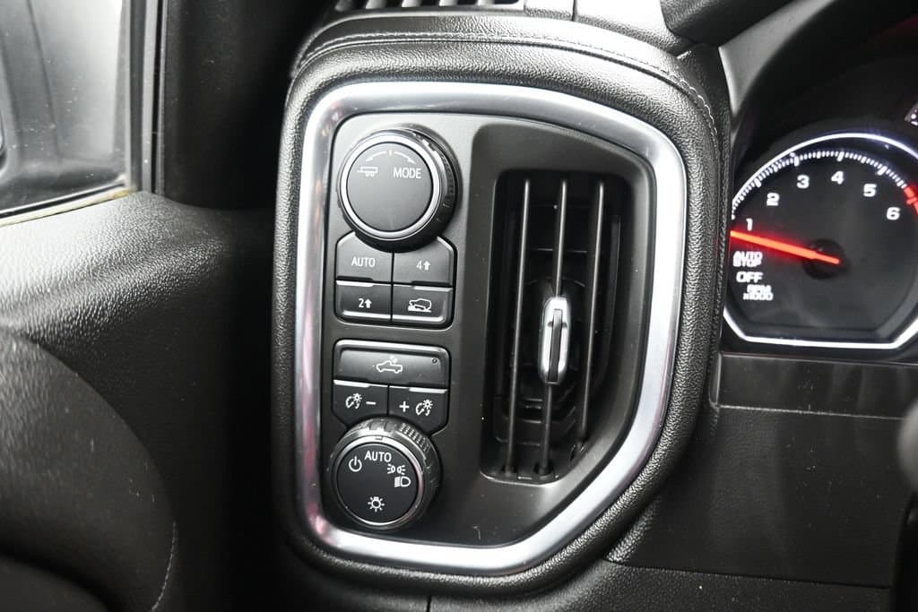 2020 Chevrolet Silverado 1500 LT, photo 23 of 57