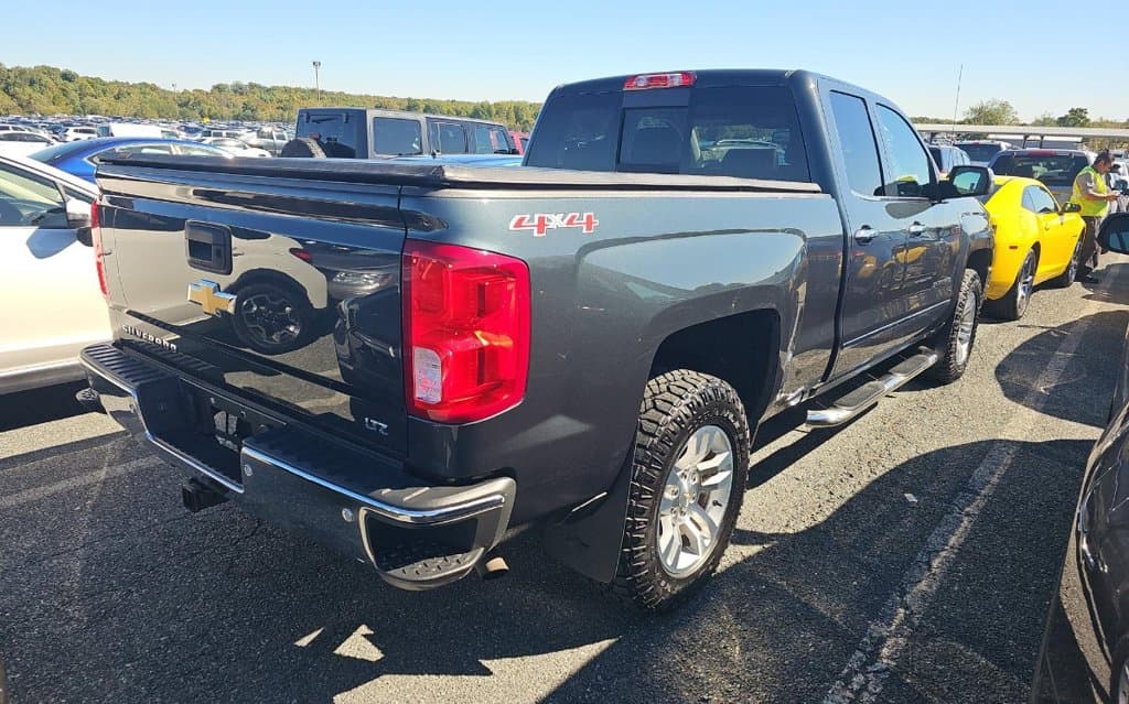2017 Chevrolet Silverado 1500 LTZ 1LZ, photo 2 of 7