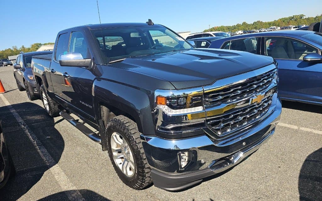 2017 Chevrolet Silverado 1500 LTZ 1LZ, photo 1 of 7