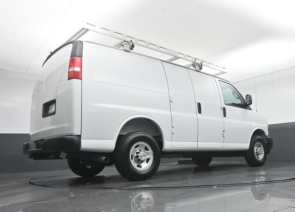 2025 Chevrolet Express 2500 Work Van Cargo, photo 51 of 55