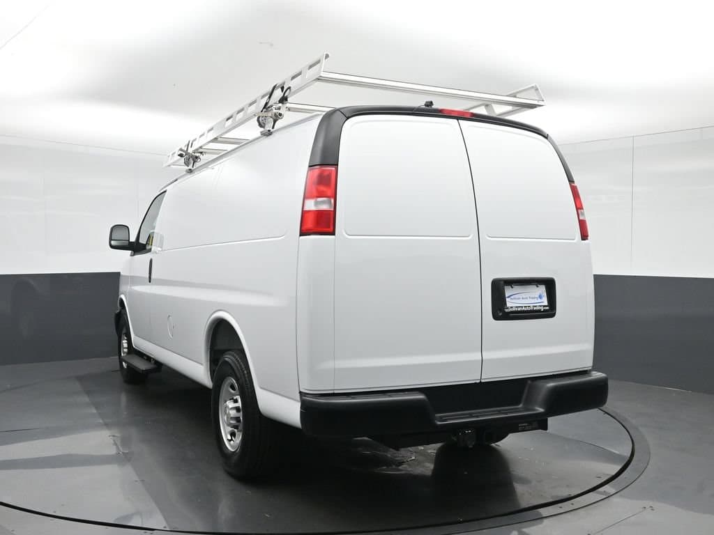 2025 Chevrolet Express 2500 Work Van Cargo, photo 5 of 55