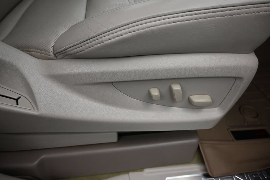 2018 GMC Yukon Denali, photo 54 of 73