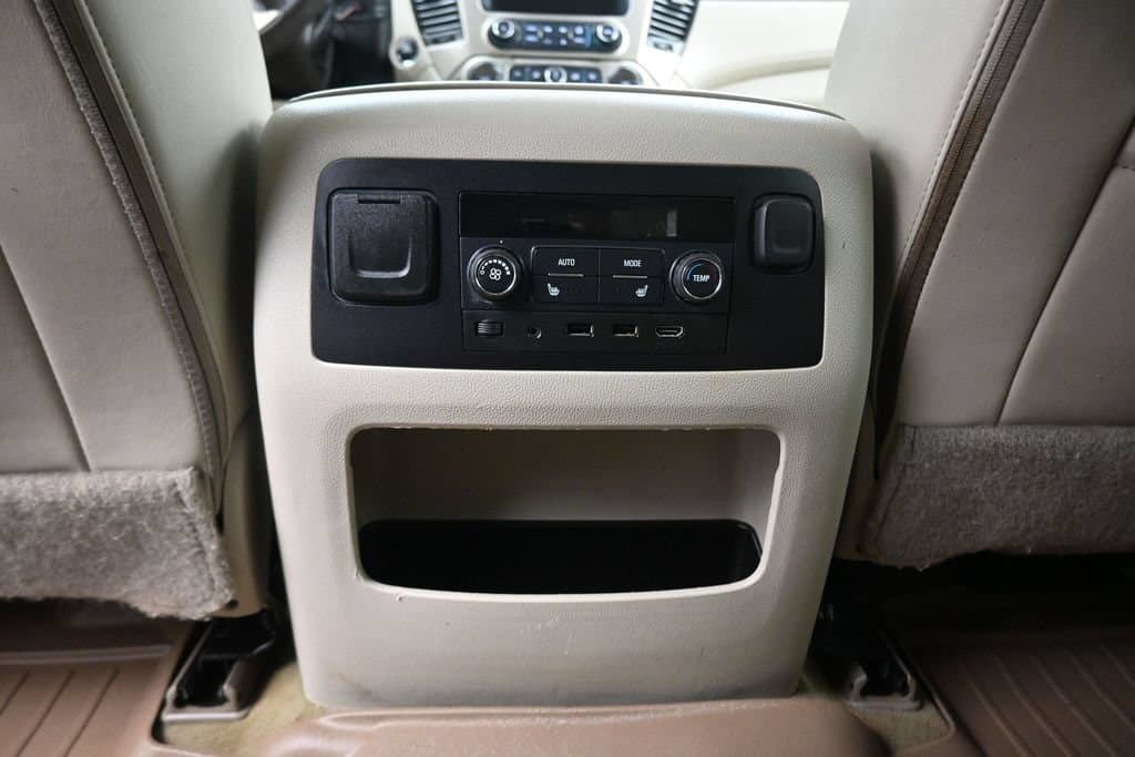 2018 GMC Yukon Denali, photo 36 of 73