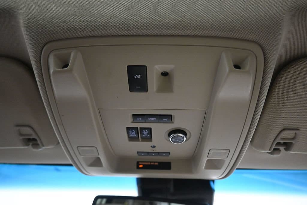 2018 GMC Yukon Denali, photo 27 of 73