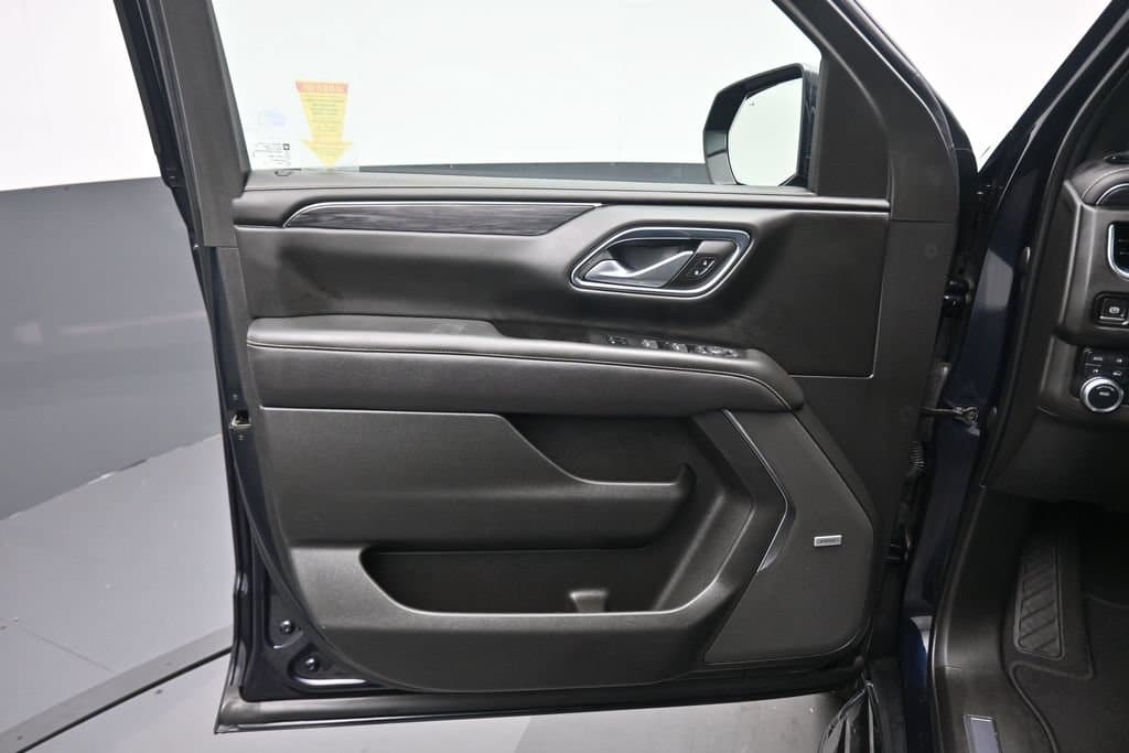 2022 GMC Yukon XL SLT, photo 9 of 79