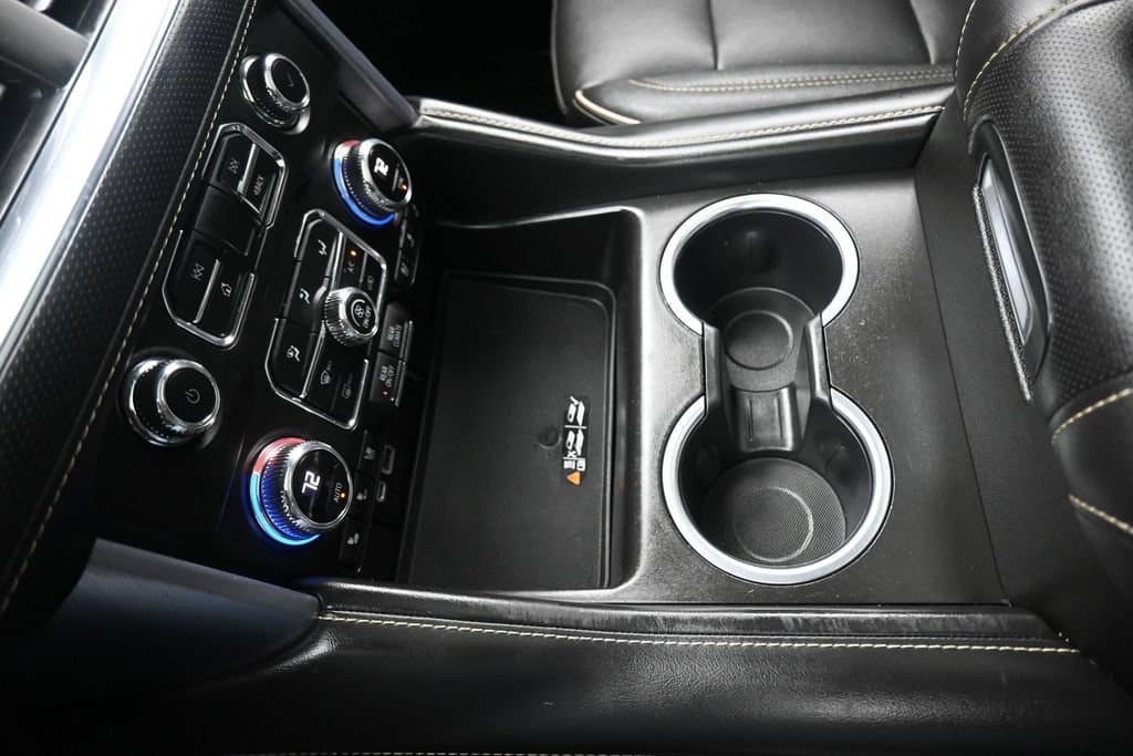2022 GMC Yukon XL SLT, photo 27 of 79