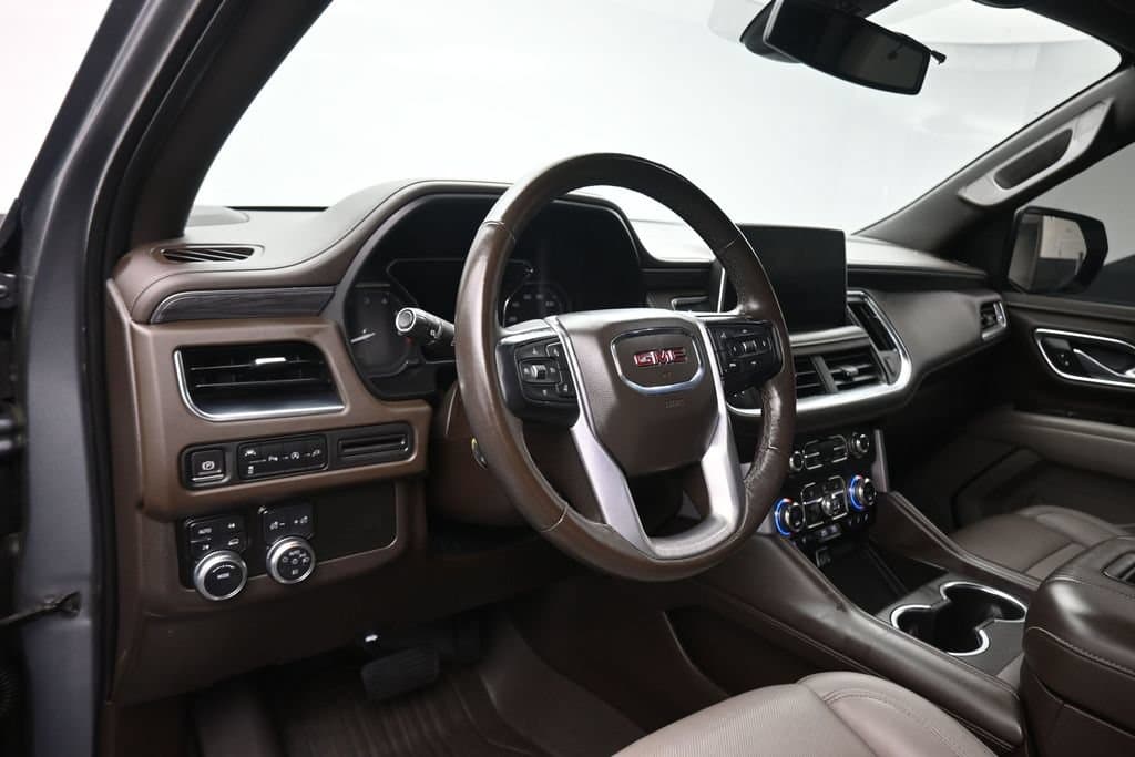 2021 GMC Yukon XL SLT, photo 14 of 83