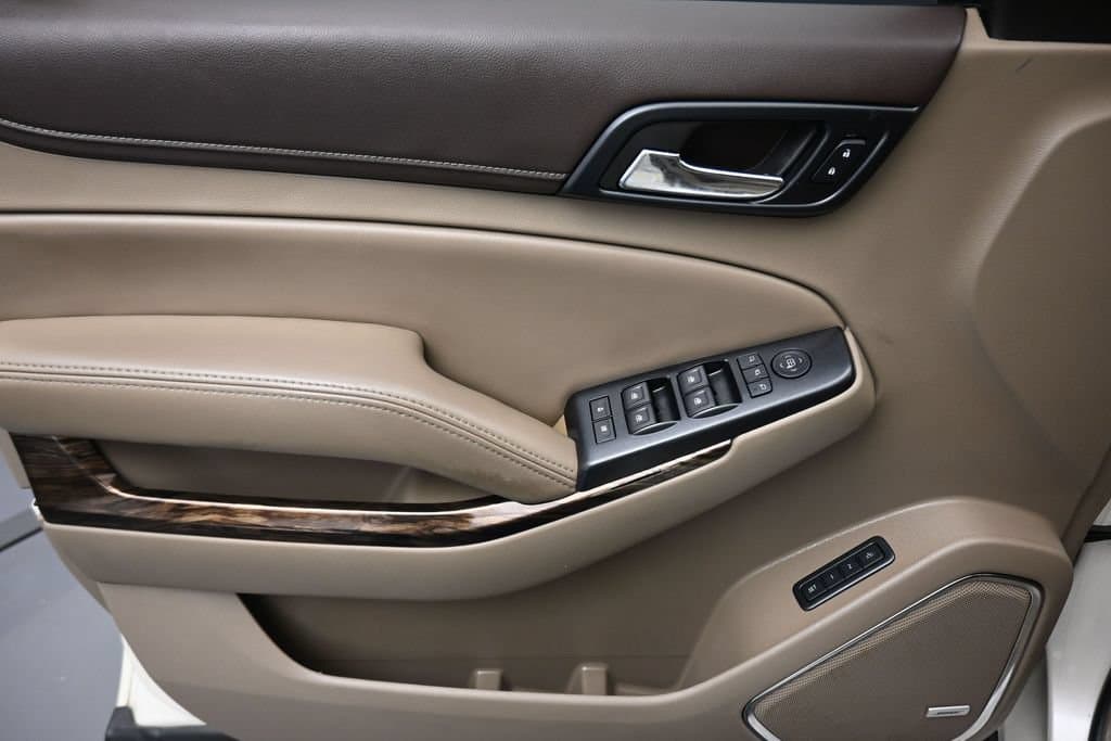 2015 GMC Yukon XL SLT 1500, photo 10 of 71