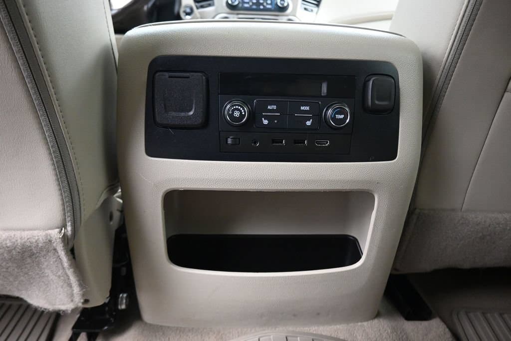 2019 GMC Yukon XL Denali, photo 36 of 74