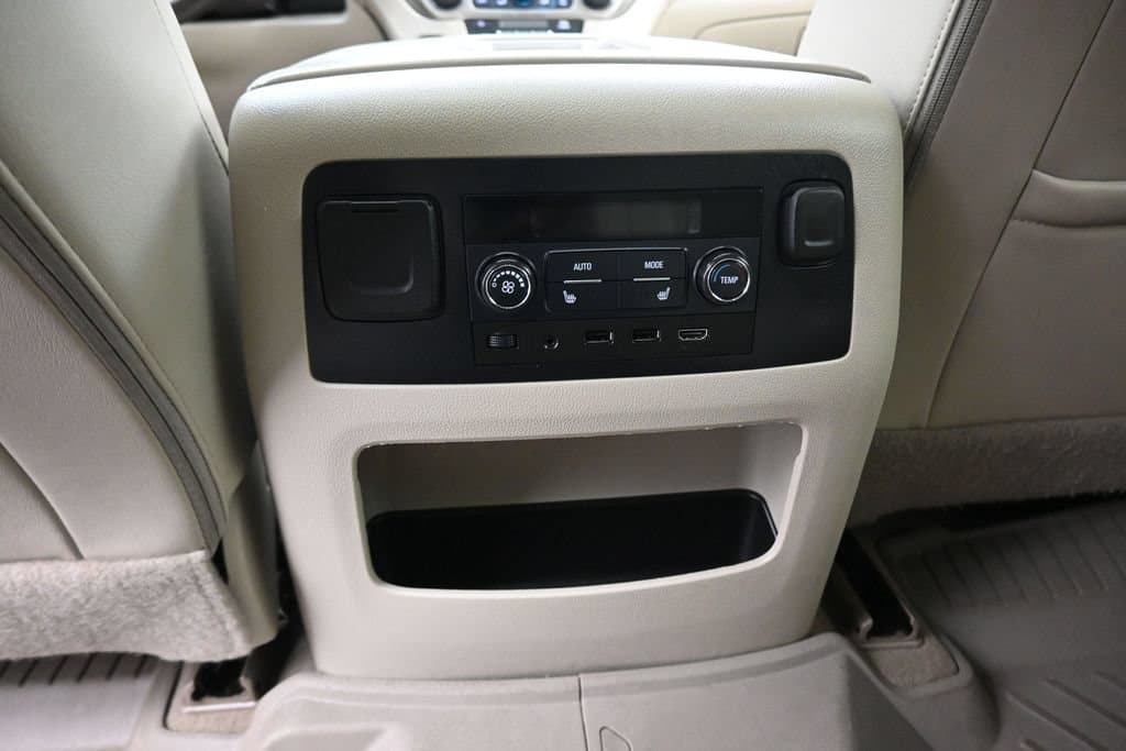 2019 GMC Yukon XL Denali, photo 35 of 74