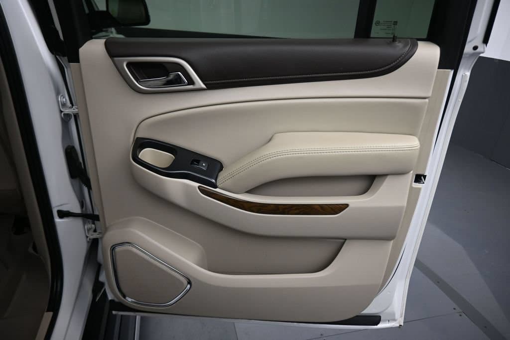 2019 GMC Yukon XL Denali, photo 44 of 74