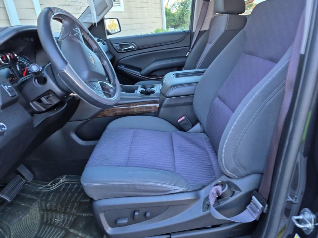 2016 Chevrolet Tahoe LS, photo 5 of 7