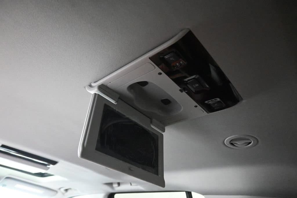 2019 Chevrolet Suburban Premier, photo 40 of 72