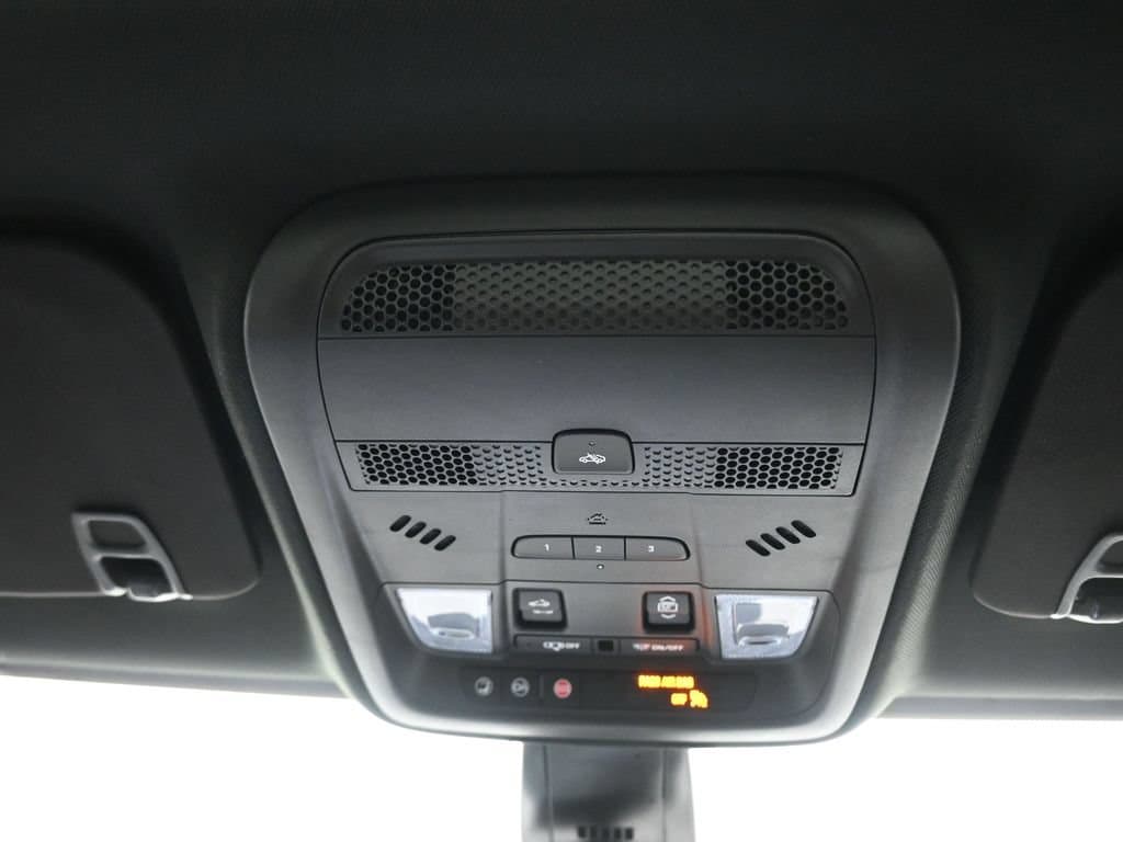 2025 Cadillac XT5 Premium Luxury, photo 28 of 68