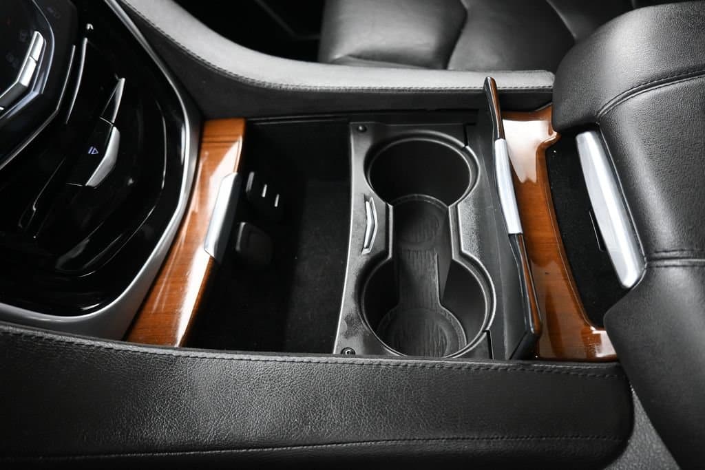 2020 Cadillac Escalade Luxury, photo 25 of 74
