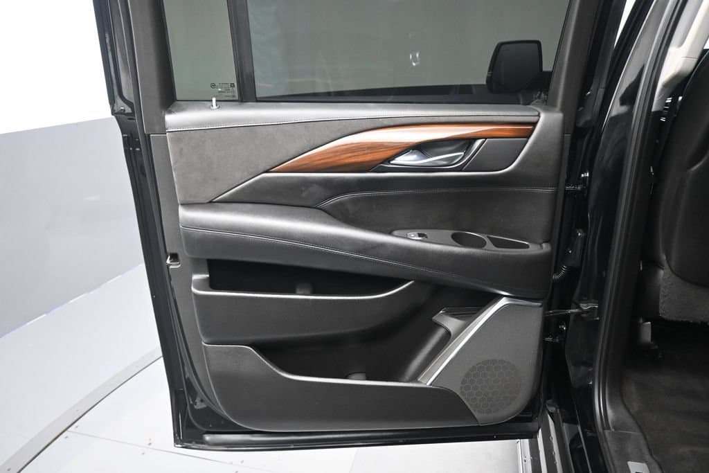 2017 Cadillac Escalade ESV Premium, photo 34 of 75