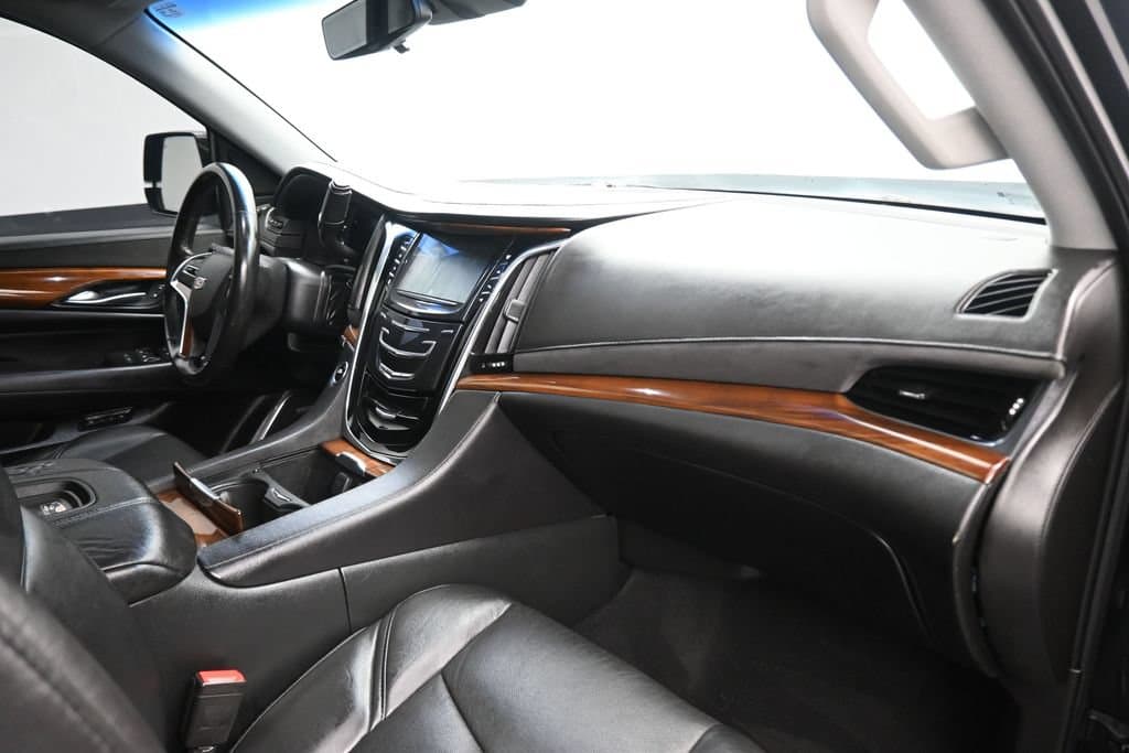 2017 Cadillac Escalade ESV Premium, photo 58 of 75
