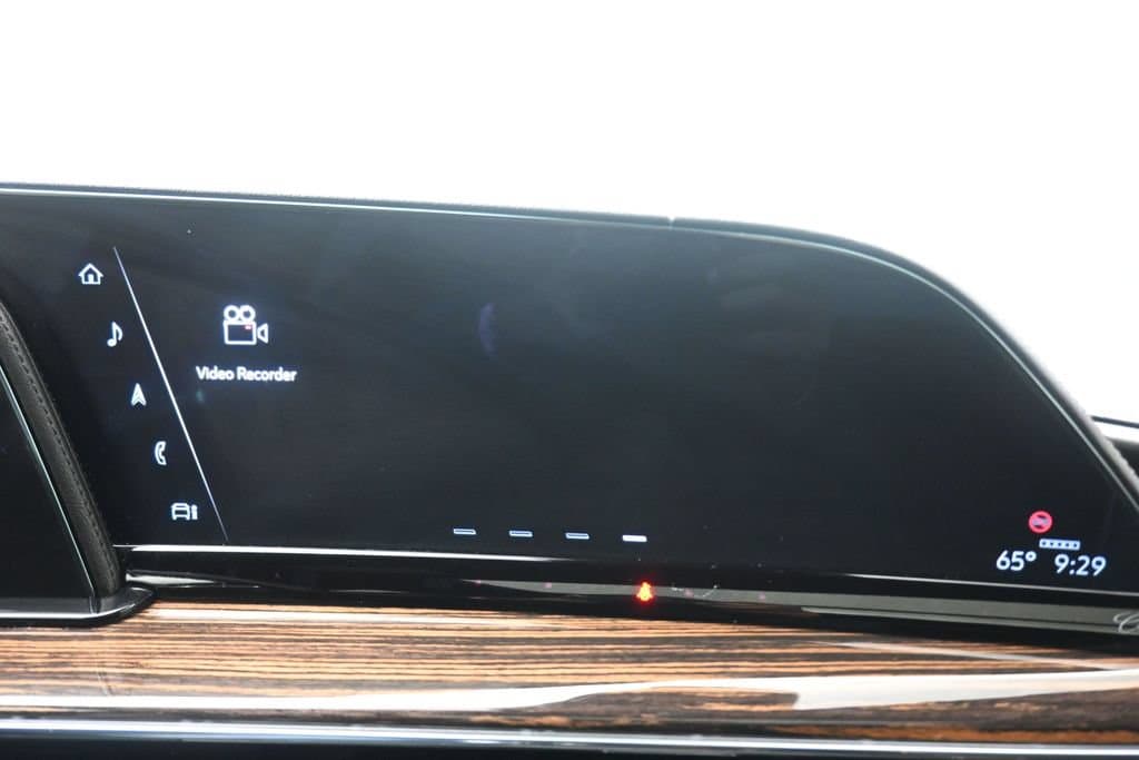 2024 Cadillac Escalade ESV Premium, photo 21 of 90