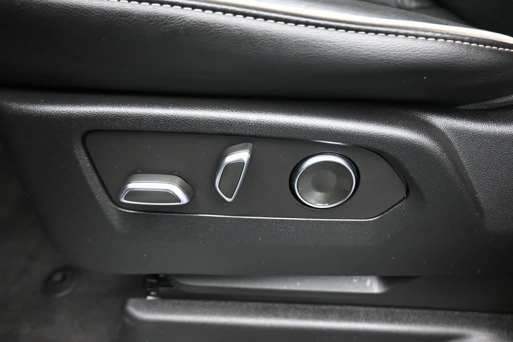 2024 Cadillac Escalade ESV Premium, photo 12 of 90