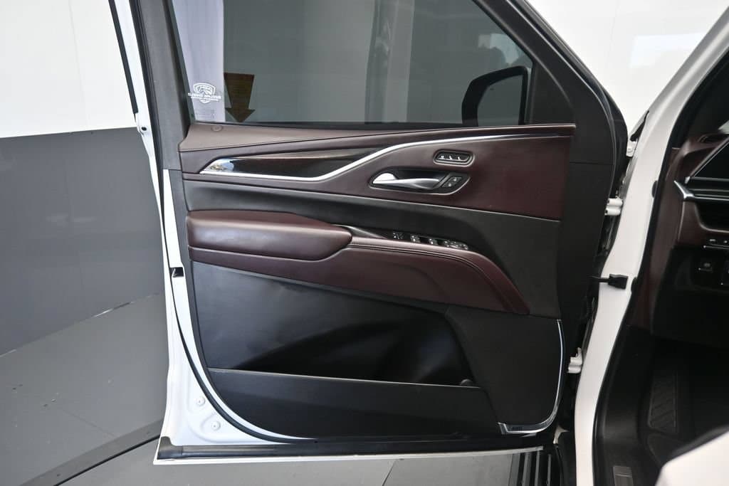 2021 Cadillac Escalade ESV Sport Platinum, photo 9 of 86