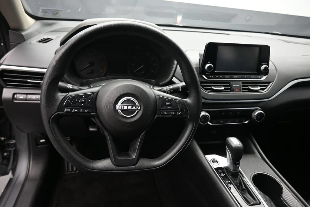 2024 Nissan Altima 2.5 S, photo 14 of 52