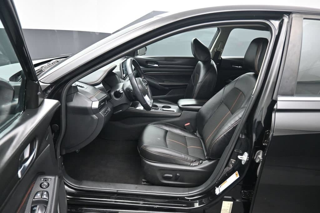 2021 Nissan Altima 2.5 SR, photo 11 of 56