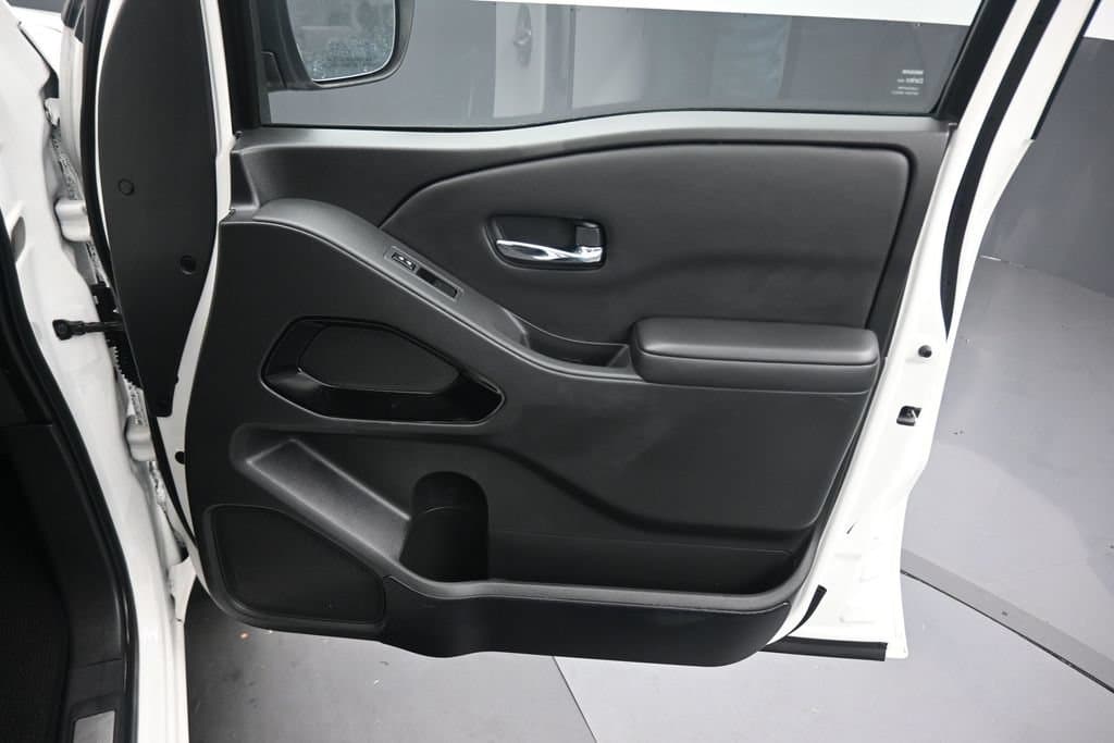 2023 Nissan Frontier SV, photo 41 of 59