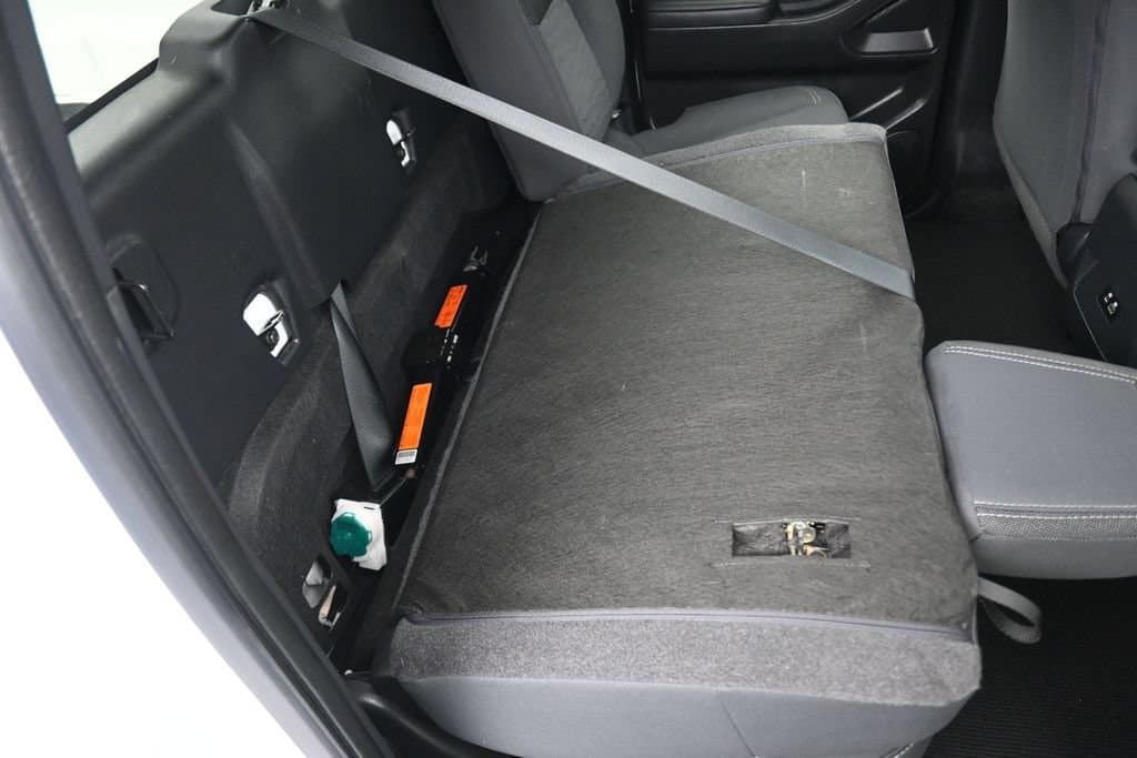 2023 Nissan Frontier SV, photo 39 of 59