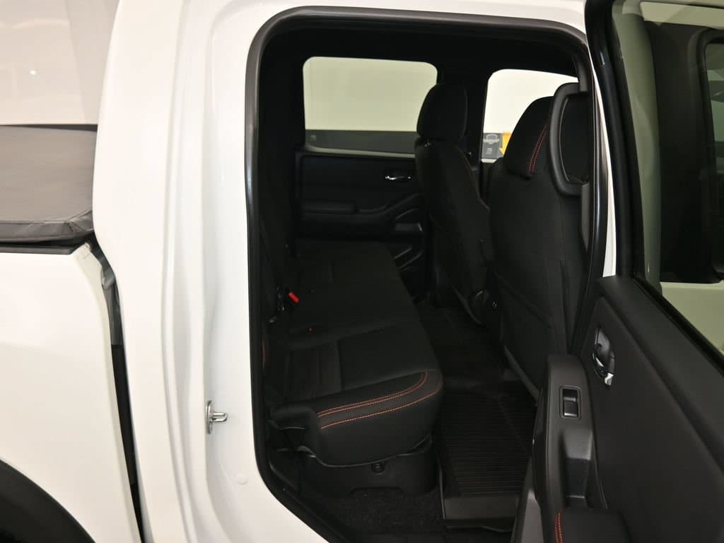 2022 Nissan Frontier PRO-4X, photo 39 of 60
