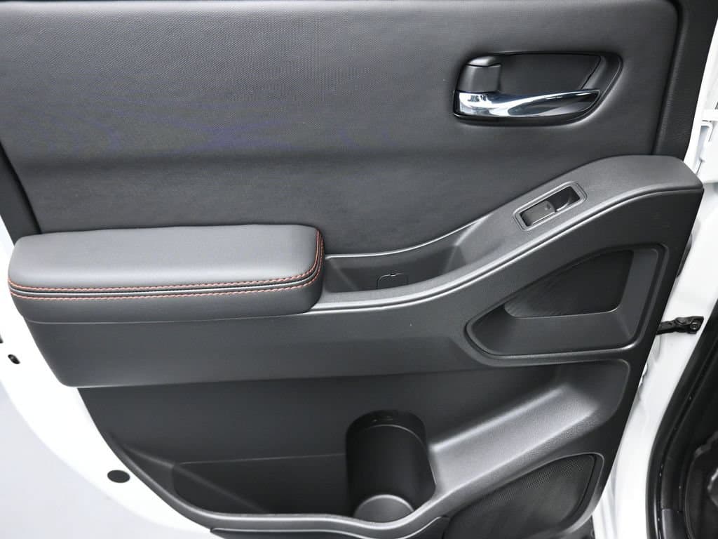 2022 Nissan Frontier PRO-4X, photo 31 of 60