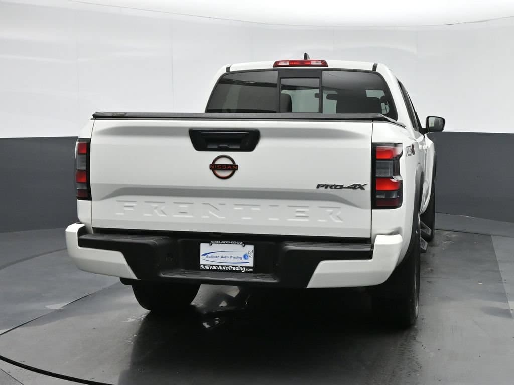 2022 Nissan Frontier PRO-4X, photo 6 of 60