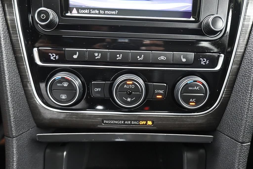 2018 Volkswagen Passat 2.0T SE w/Technology, photo 19 of 59
