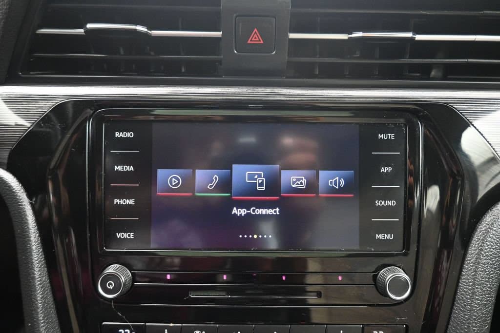2020 Volkswagen Passat 2.0T R-Line, photo 17 of 62