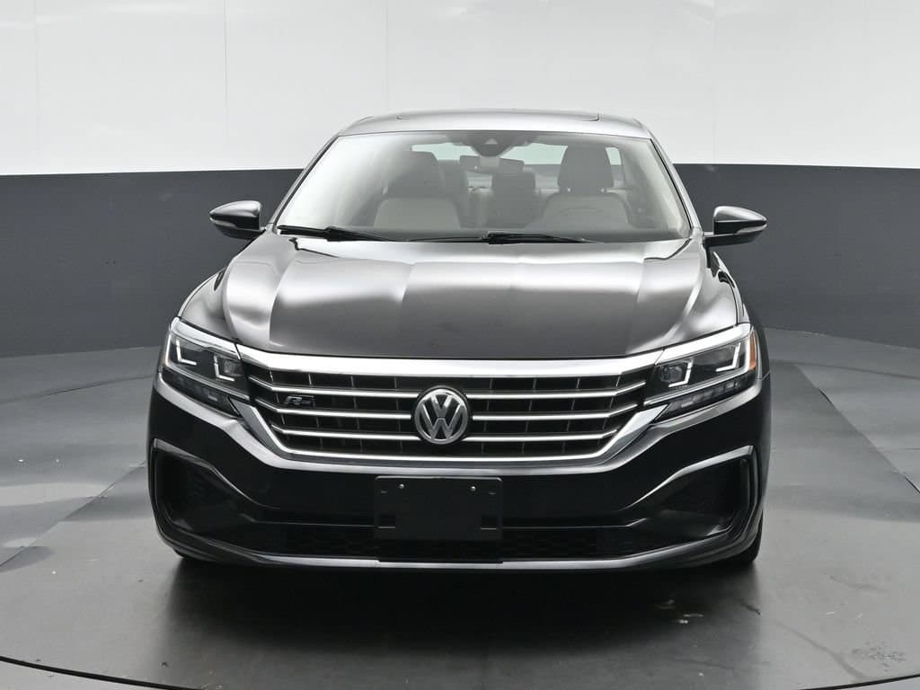 2020 Volkswagen Passat 2.0T R-Line, photo 2 of 62
