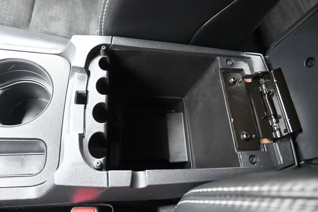 2009 Dodge Challenger SRT8, photo 22 of 48