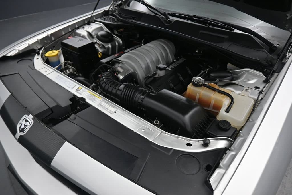 2009 Dodge Challenger SRT8, photo 42 of 48