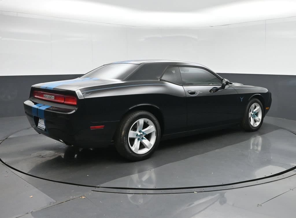 2012 Dodge Challenger SXT, photo 7 of 51