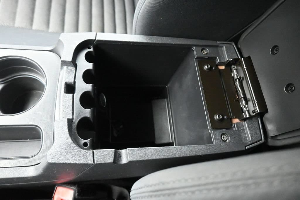2012 Dodge Challenger SXT, photo 20 of 51