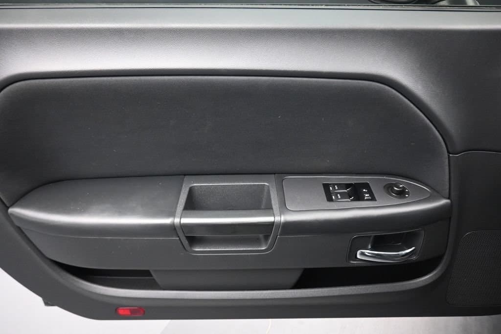 2012 Dodge Challenger SXT, photo 10 of 51