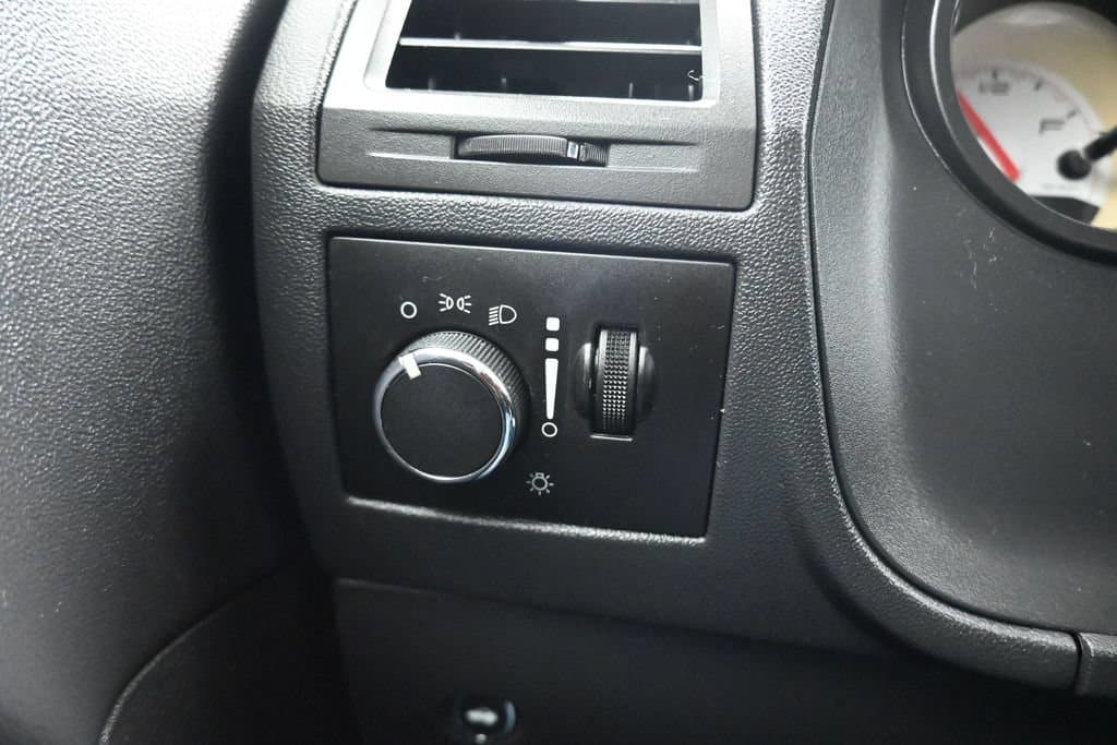 2012 Dodge Challenger SXT, photo 22 of 51