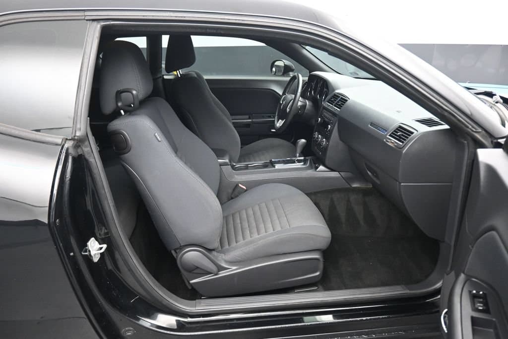 2012 Dodge Challenger SXT, photo 32 of 51