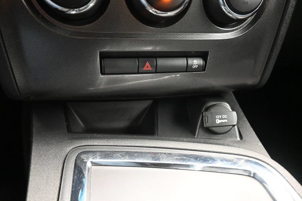 2012 Dodge Challenger SXT, photo 18 of 51