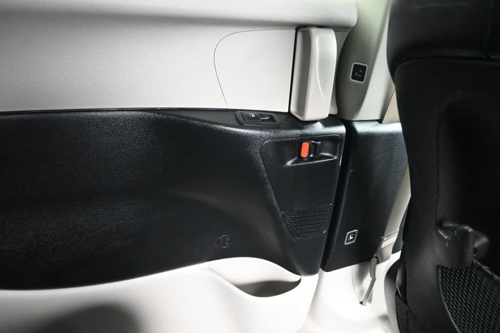 2024 Chrysler Pacifica Touring L, photo 52 of 77